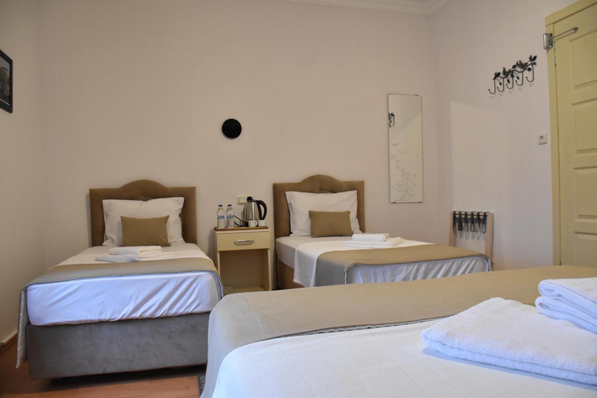 Soezer Otel Ayvalik Exterior photo